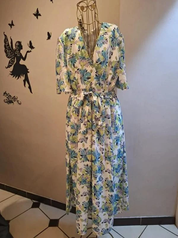 Robe longue blanche fleurie